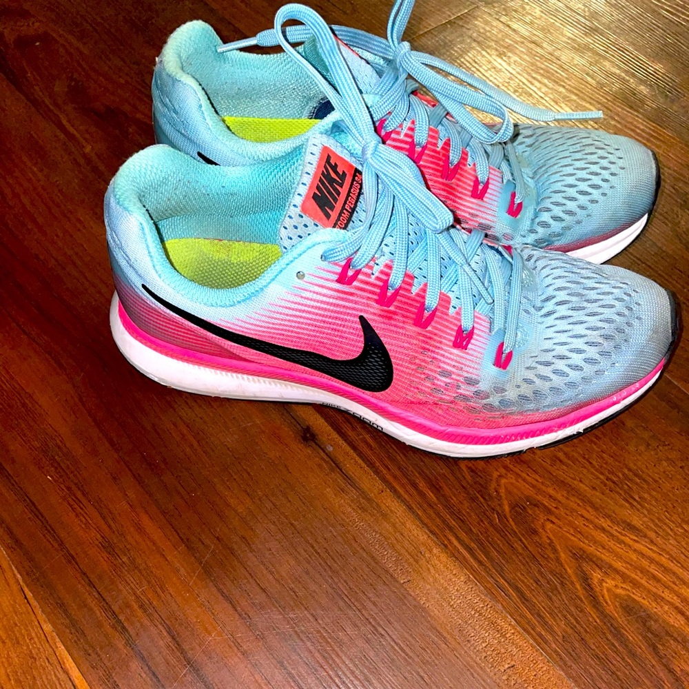 Nike womens shoes